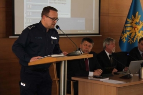 aspirant-marcin-myrmus-zdobyl-tytul-najlepszego-dzielnicowego-powiatu-cieszynskiego-2