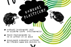 Tytuł konkursu plastycznego z informacjami o terminach i zasadach, uzupełniony rysunkami owiec, szałasu i zielonymi falistymi liniami.