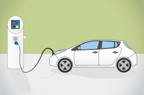 Ilustracja przedstawia nowoczesne, ekologiczne rozwiązanie transportowe. Biały samochód elektryczny jest podłączony do stacji ładowania za pomocą czarnego kabla, który prowadzi do przedniej części pojazdu. Stacja ma prosty, futurystyczny design z ekranem i kolorowymi wskaźnikami. Tło jest w odcieniach zieleni, co podkreśla proekologiczny charakter grafiki.
