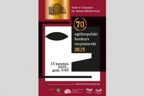 Plakat informuje o 70. edycji ogólnopolskiego konkursu recytatorskiego w 2025 roku. Dominują kolory czarny, biały i bordowy. Po lewej stronie widać minimalistyczną grafikę twarzy z jednym okiem. W górnym rogu umieszczono złoty emblemat Teatru w Cieszynie.