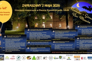 Informacja o Nocy Muzeów 2 maja 2026 w Brennej i Górkach Wielkich, z programem zwiedzania, warsztatów i atrakcji w kilku lokalizacjach; nocna grafika z oświetlonym dworkiem, motywem nietoperza i postacią Kacperka.