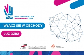 Logo i napis o Międzynarodowym Roku Wolontariatu, obok hasło „Włącz się w obchody już dziś!”, po prawej kontur Polski przedstawiony jako sieć punktów i linii, na dole logotypy instytucji.