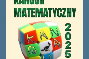 Grafika z napisem „Kangur Matematyczny 2025” przedstawia kolorową kostkę w stylu kostki Rubika. Na jej ściankach widnieją litery układające się w słowo „KANGUR” oraz rysunek skaczącego kangura.