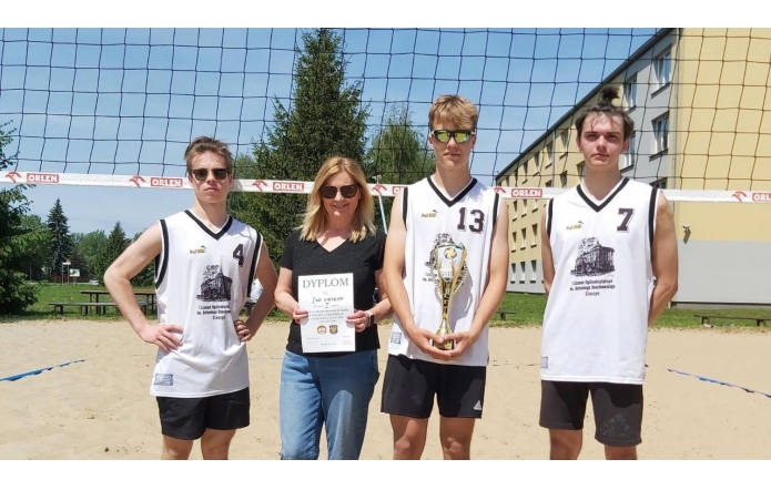 LO Osuchowski - Mistrzostwo i Wicemistrzostwo Powiatu w siatkówce plażowej 