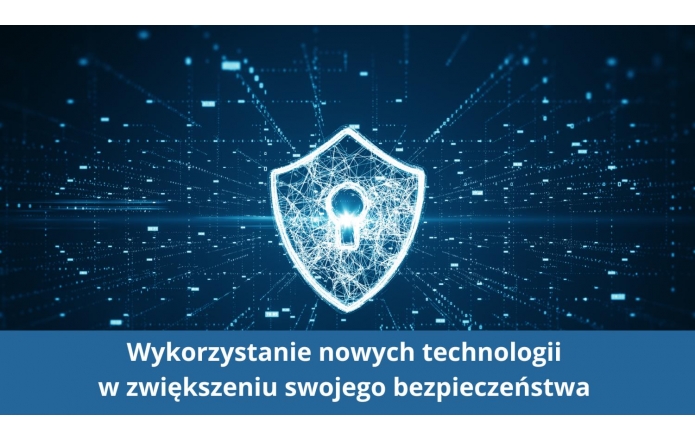 Ilustracja ukazuje motyw cyfrowej tarczy ochronnej, wypełnionej świetlistymi, sieciowymi wzorami symbolizującymi nowoczesne technologie. W tle widoczne są rozświetlone linie i punkty, tworzące sieć cyfrowych połączeń w przestrzeni.