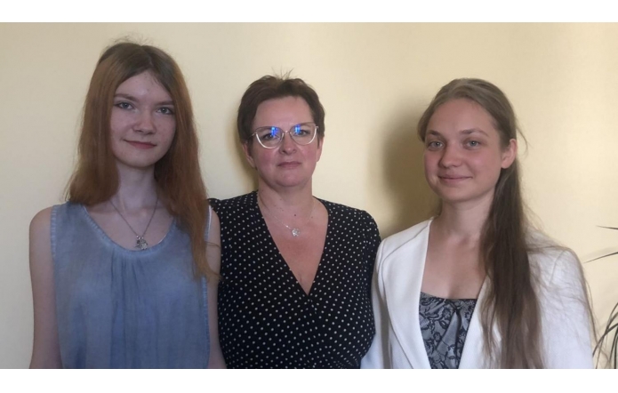 Wspólny dialog w czterech językach,  czyli (nie) zwyczajne sąsiedzkie rozmowy
